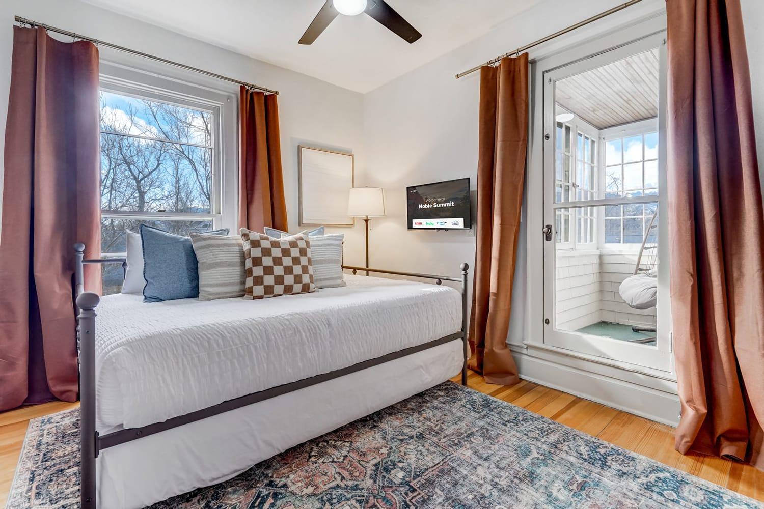 Noble Summit Bbq & Fire Pit & Scenic Views Apartamento